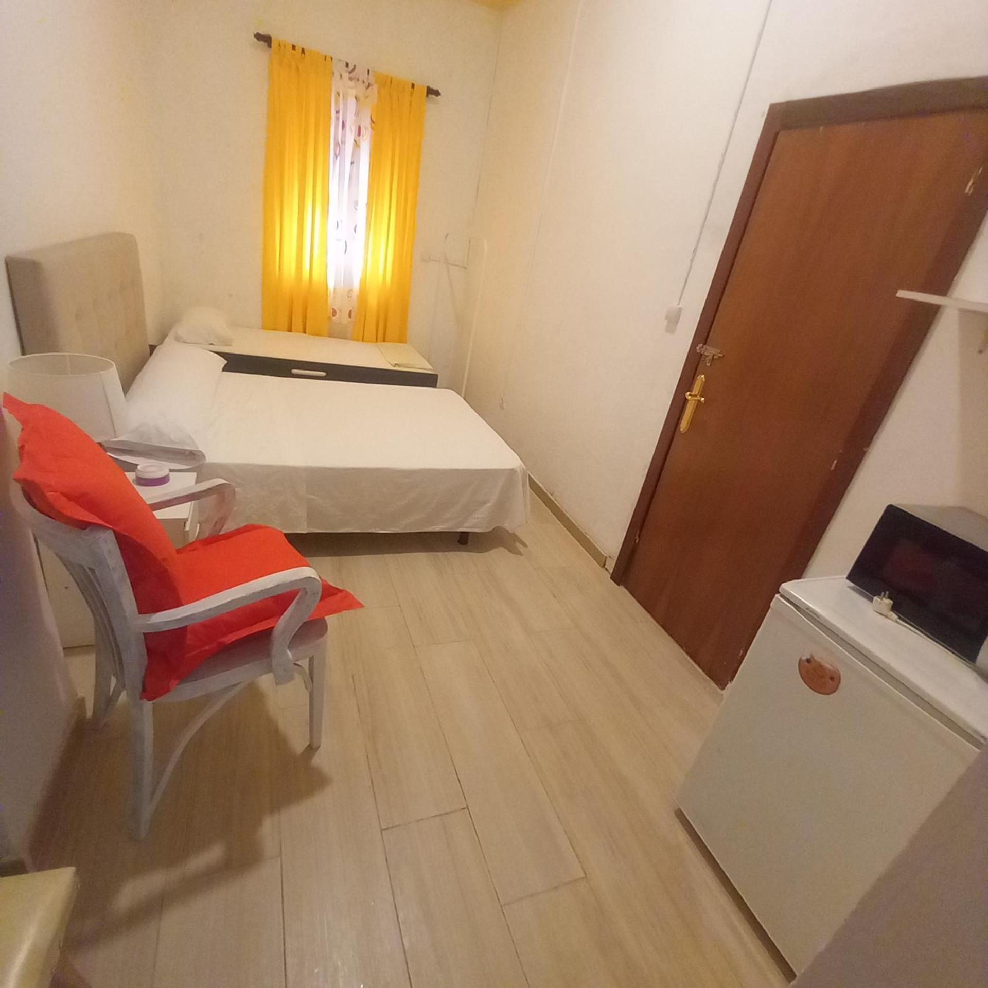 Aurora Room With Private Bathroom Аліканте Екстер'єр фото
